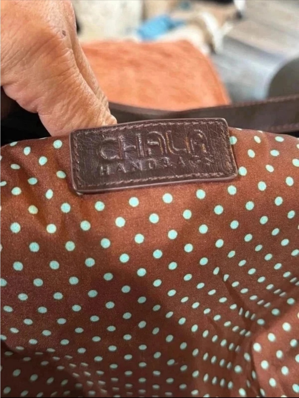 CHALA VEGAN LEATHER PURSE - Picture 4 of 16